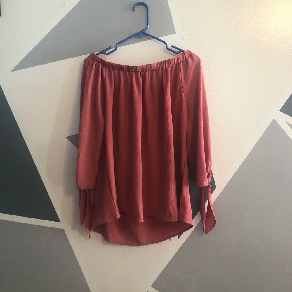 Strapless long sleeve blouse